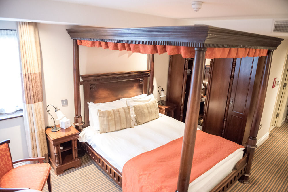 The Casa Hotel, Sure Hotel Collection By Best Western Yateley Eksteriør billede